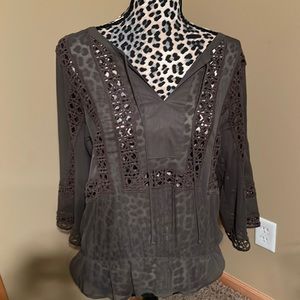 Blouse with great detail